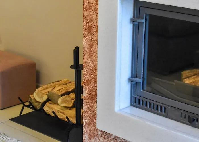 Apartment In Peania
