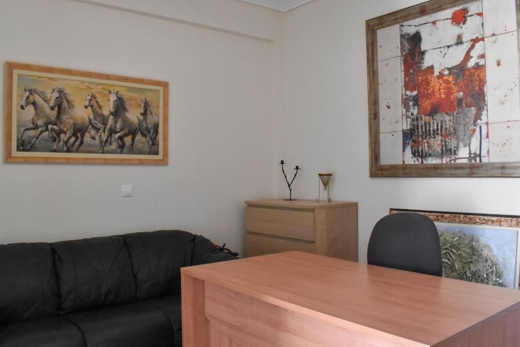 Apartment In Peania