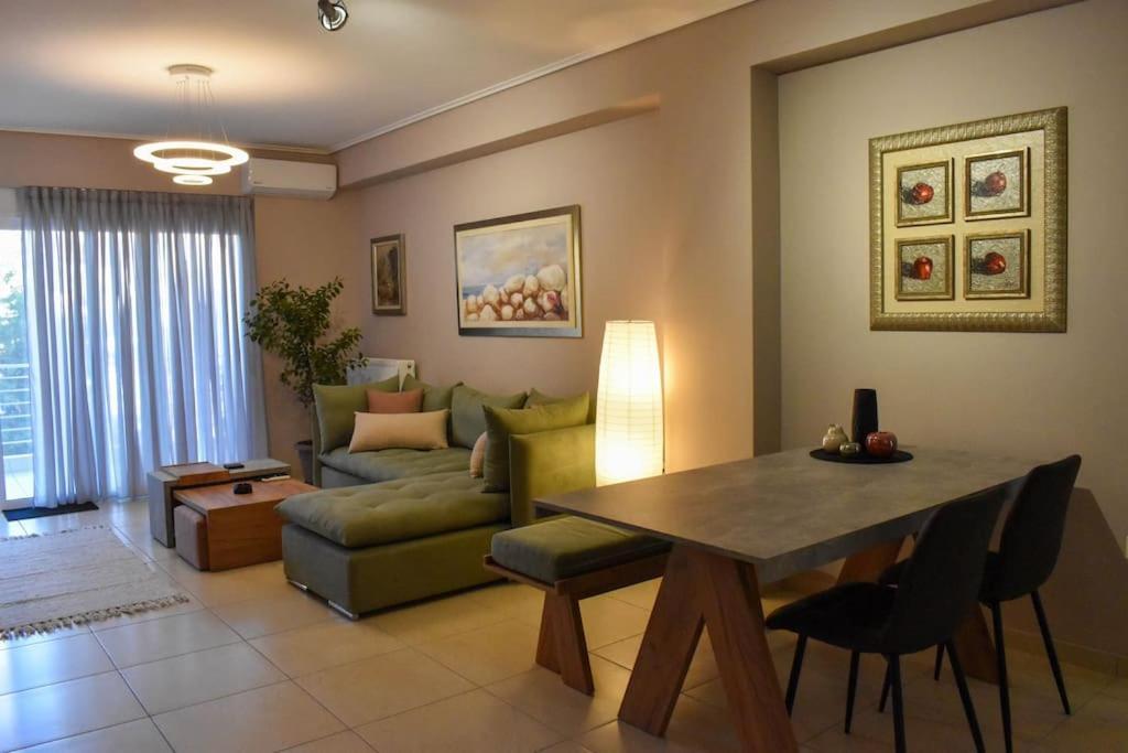 In Peania Apartment *